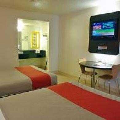 Hotel 6-austin, Tx 2*